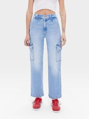 Mother Straight Up Rambler Cargo Ankle in Bad Romance